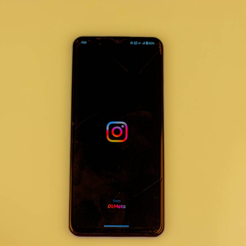 INSTAGRAM
